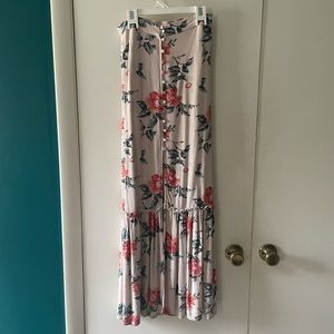 AE Floral Maxi Skirt. Buttons down the front. Back of waist is elastic. Peach.